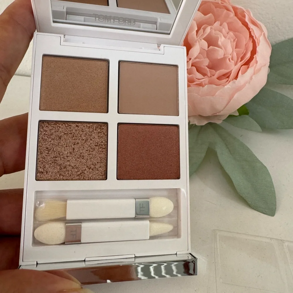 Tom Ford Eyeshadow Quad - COLOR 01 NAKED PINK